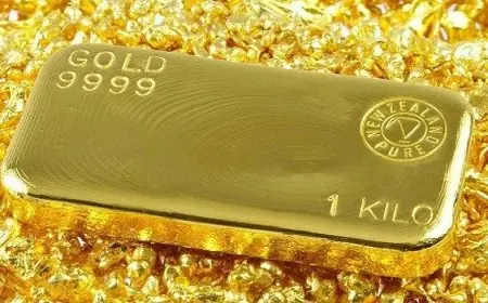 لأول مرة في التاريخ.. الذهب العالمي يظل فوق 4000 دولار