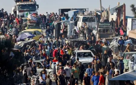 شارع الرشيد في غزة يكتظ بالعائدين لليوم الثاني على التوالي