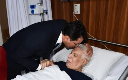 وزير الرياضة يتابع تطورات الحالة الصحية لحسن شحاتة بشغف واهتمام