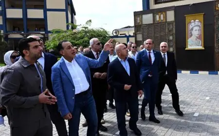 رئيس الوزراء يزور مدرسة إيجيبت جولد لتكنولوجيا صناعة المجوهرات والحلي