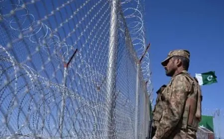 مقتل 80 جنديًا في اشتباكات دموية على الحدود بين أفغانستان وباكستان