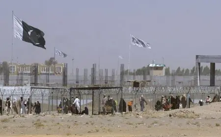 أكثر من 200 قتيل أفغاني في اشتباكات عنيفة على الحدود الباكستانية
