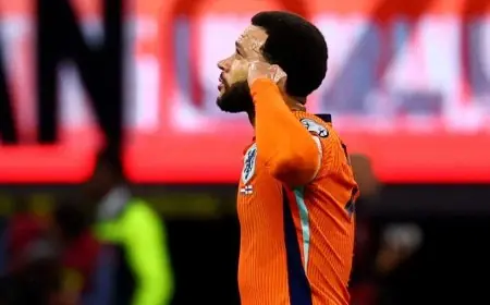 ديباي يحطم رقم شنايدر ويصبح الممرر الحاسم الأبرز في تاريخ كرة القدم الهولندية