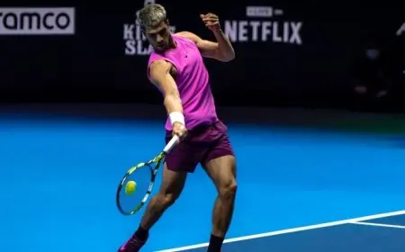 مواجهة حامية: ألكاراز وسينر يلتقيان في نهائي Six Kings Slam للتنس في السعودية