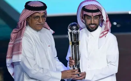 قائمة الفائزين بجائزة أفضل لاعب في آسيا تاريخيًا