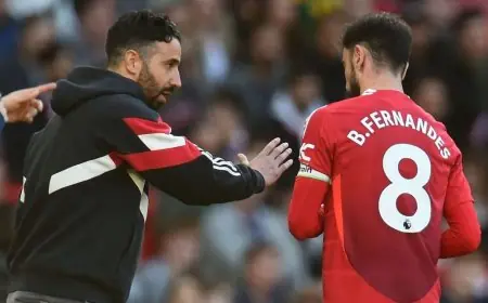 صدمة لمانشستر يونايتد قبل اللقاء الحاسم ضد ليفربول: غياب 4 نجوم عن التدريبات