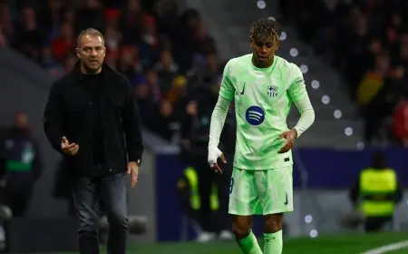 لامين يامال يشعل الأجواء في برشلونة بين الإدارة وهانزي فليك