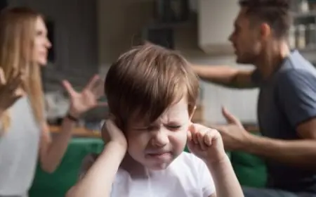 كيفية اكتشاف تأخر اللغة لدى طفلك من الأشهر الأولى