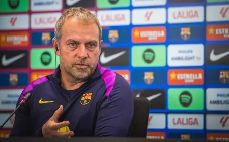 هانزي فليك مدهوش من الشائعات حول لامين يامال ويؤكد ثقته في برشلونة