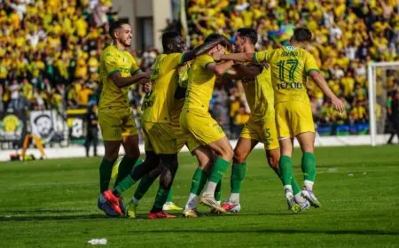 اكتساح شبيبة القبائل الجزائري لوصيف بطل تونس في دوري أبطال إفريقيا