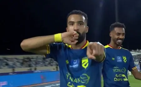 ملخص وأهداف مباراة مثيرة بين الأخدود والحزم في دوري روشن السعودي