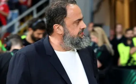 3 مرشحين لقيادة نوتنغهام فورست بينهم مدرب منتخب السعودية السابق