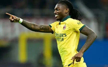 ميلان يتألق في قمة الدوري الإيطالي ولياو يكسر نحس 500 يوم