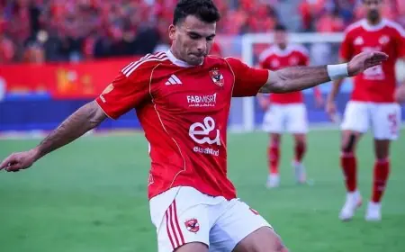 زيزو يقود الأهلي لتصدر الدوري المصري بعد انتصار مثير على الاتحاد