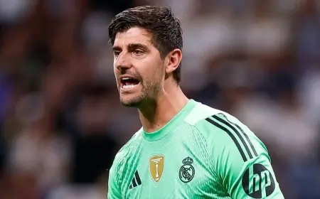 كورتوا يحتفل بمباراته الـ300 مع ريال مدريد ويواجه التحدي أمام برشلونة