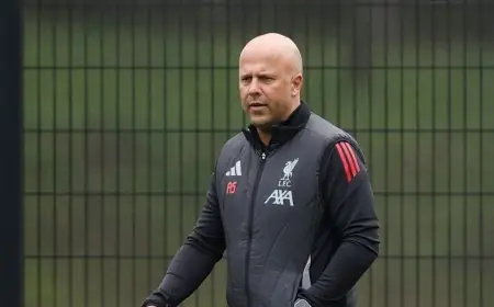 آرني سلوت يستبعد قلقه بشأن صيام محمد صلاح عن التهديف: لاعب يسجل أهدافاً طوال مسيرته