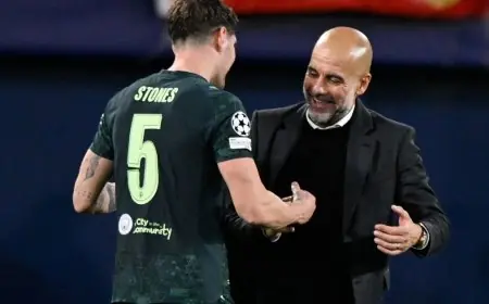 جوارديولا يرد بسخرية على توقعات المحللين قبل مواجهة أستون فيلا المرتقبة