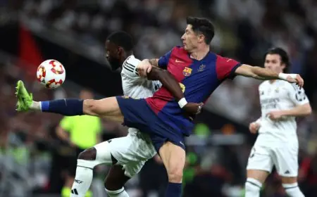 كلاسيكو الأرض يشعل الدوري الإسباني: مواجهة حاسمة بين ريال مدريد وبرشلونة على صدارة الليجا الليلة