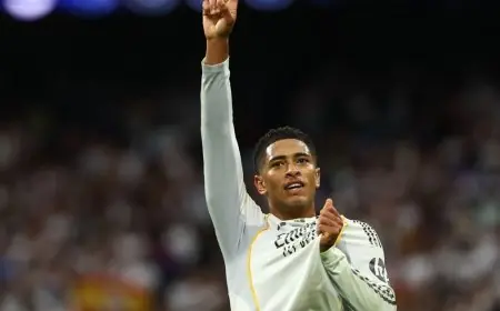 تألق بيلينغهام يمنح ريال مدريد الأفضلية ضد برشلونة في الشوط الأول