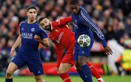 محمد صلاح وأشرف حكيمي يتألقان في ترشيحات تشكيلة فيفبرو المثالية 2025