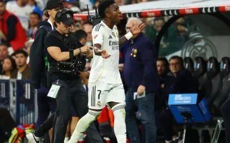 مشاعر لاعبي ريال مدريد تجاه فينيسيوس بعد مشاجرته مع ألونسو