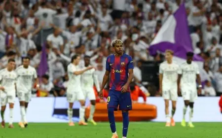 الليغا تدين الهتافات المسيئة ضد برشلونة وجماهيره خلال مباراة الكلاسيكو