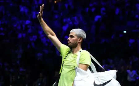 ألكاراز يغادر بطولة باريس ماسترز للتنس بعد أداء دون المستوى المتوقع