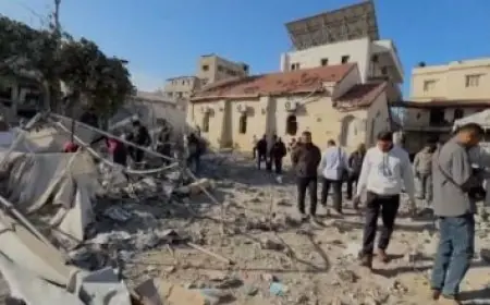 غارات إسرائيلية تهاجم منزلا في النصيرات وتستهدف خيام النازحين بدير البلح