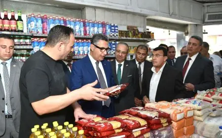 وزير التموين يتابع توافر السلع ويفحص منظومة الدعم