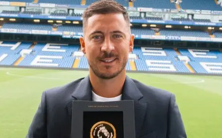 هازارد أسطورة تشيلسي يضيء قاعة مشاهير الدوري الإنجليزي الممتاز