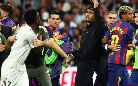 رافينيا يلمع كقائد ملهم لبرشلونة بعد مواجهة الكلاسيكو