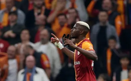 برشلونة في محادثات لضم فيكتور أوسيمين من غلطة سراي