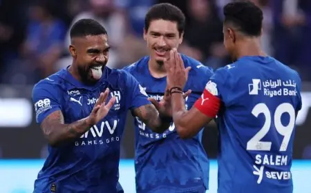 التشكيلة المنتظرة للهلال أمام الشباب: هل يشهد اللقاء عودة سالم الدوسري؟