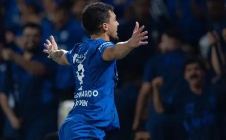 الهلال يسيطر على الشباب بتسديدة قوية ولمسة سحرية