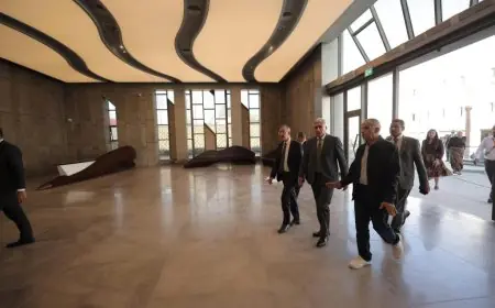 وزير السياحة يشرف على التحضيرات الأخيرة لافتتاح المتحف المصري الكبير غدًا