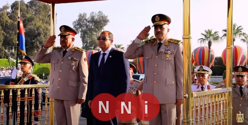 الرئيس السيسي يشيد بدور القوات المسلحة في حماية الدولة المصرية من الانهيار