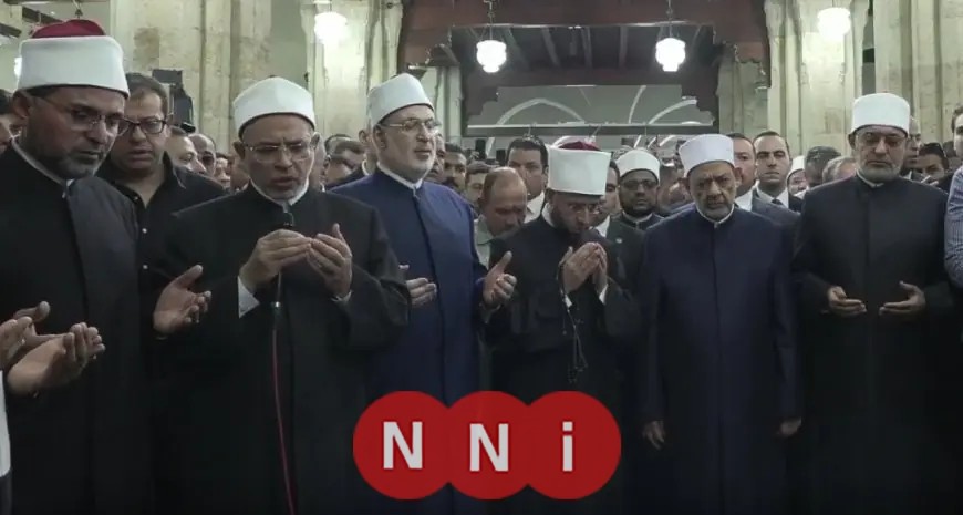 مشاهد مؤثرة من صلاة الجنازة على أحمد عمر هاشم بالجامع الأزهر: الضويني إمامًا ودواود للدعاء