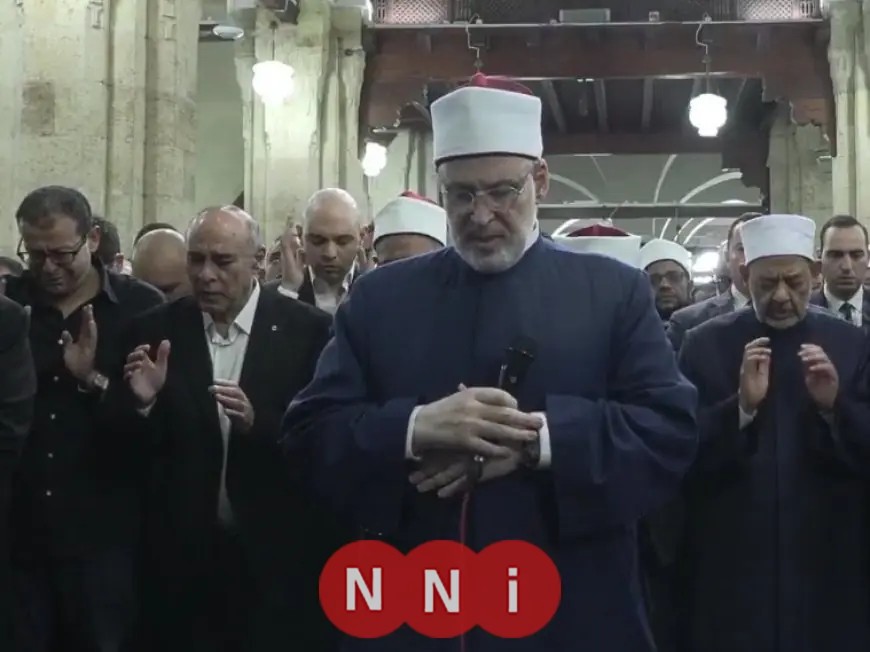 وداع مؤثر للدكتور أحمد عمر هاشم: الإمام الأكبر يتقدم جنازة مؤثرة بالأزهر الشريف