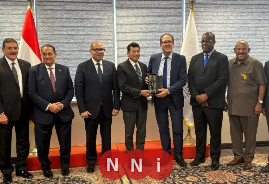 وزير الرياضة يستعرض ترتيبات توقيع مذكرة تفاهم بين الأنوكا والأوكسا والاتحاد الإفريقي السياسي