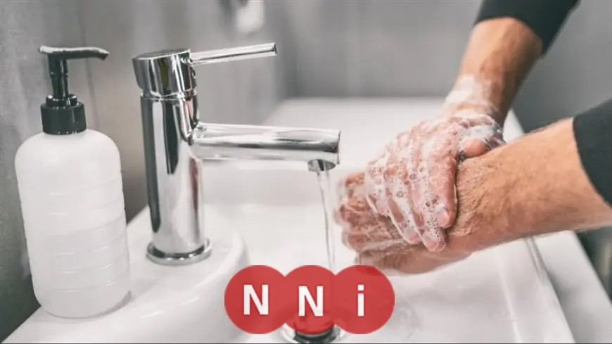 الطريقة المثلى لغسل اليدين وتنظيف الأظافر في 15 دقيقة فقط