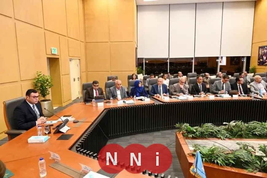وزير الإسكان يتابع تقدم المشروعات السكنية في المدن والمحافظات المختلفة خلال اجتماع هام