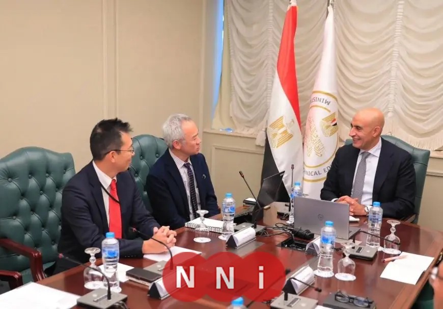 وزير التعليم ووفد جايكا يناقشان سبل تعزيز التعاون لتطوير المدارس المصرية اليابانية