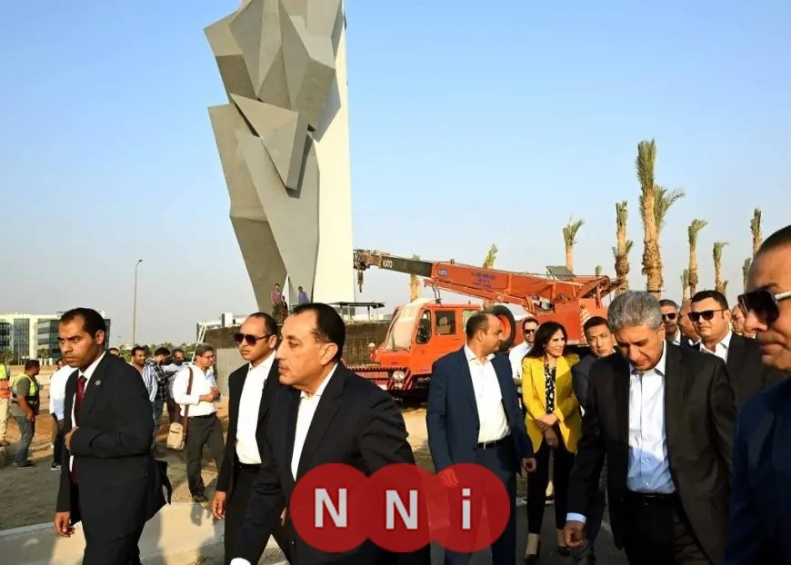 رئيس الوزراء يتابع أعمال تطوير المحيط والطرق قبل افتتاح المتحف المصري الكبير بعد 15 يومًا
