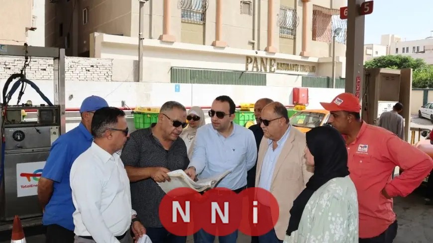 نائب محافظ الإسماعيلية يتفقد التزام السائقين بالتعريفة الجديدة وضمان سير العمل في الموقف الجديد ومحطات الوقود