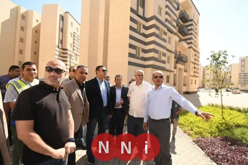 وزير الإسكان يزور وحدات سكن لكل المصريين بالعاشر من رمضان في إطار المبادرة الرئاسية