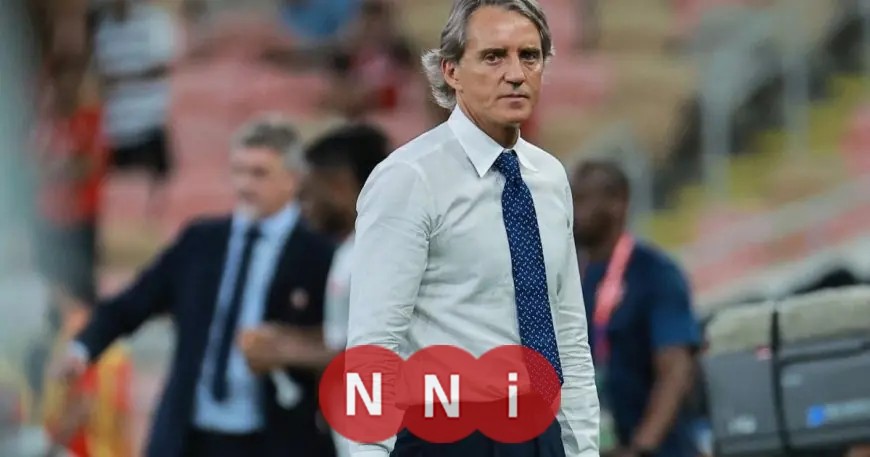 روبرتو مانشيني يغادر المنافسة على تدريب نوتنغهام فورست
