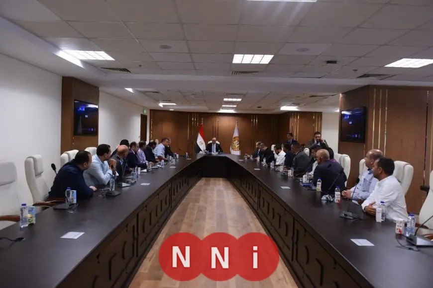 تشكيل لجنة مشتركة بتوجيه من وزير العمل لتعزيز التواصل وحل العقبات للمستثمرين