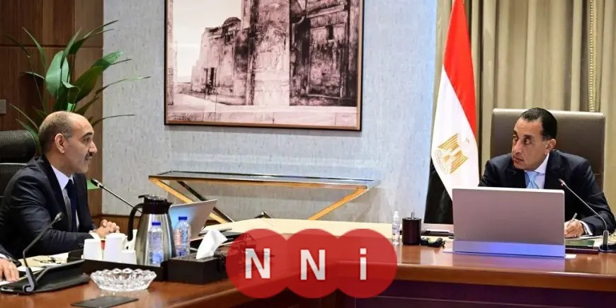 رئيس الوزراء يبحث تطورات برنامج الفضاء الوطني وخطط توطين التكنولوجيا مع رئيس وكالة الفضاء