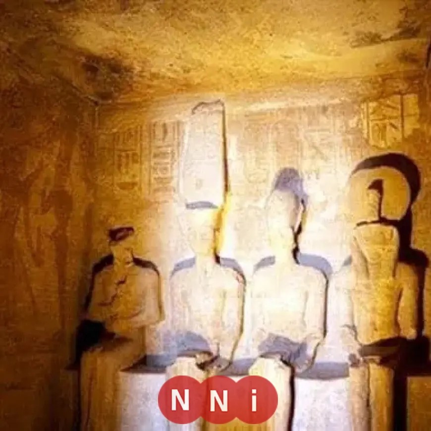 توافد الآلاف لاستكشاف سحر تعامد الشمس على وجه رمسيس الثاني في معبد أبوسمبل