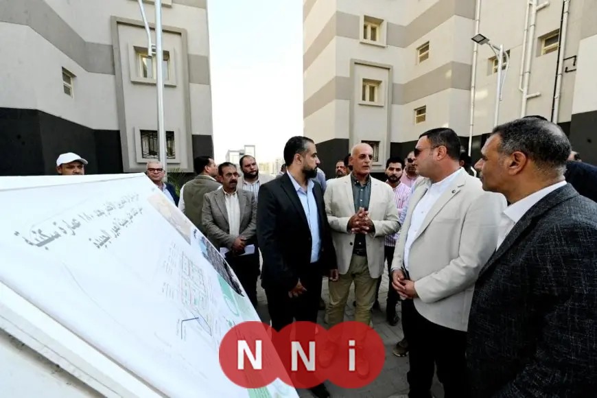 وزير الإسكان يتابع تنفيذ مبادرة سكن لكل المصريين وتطوير الطرق في العبور الجديدة